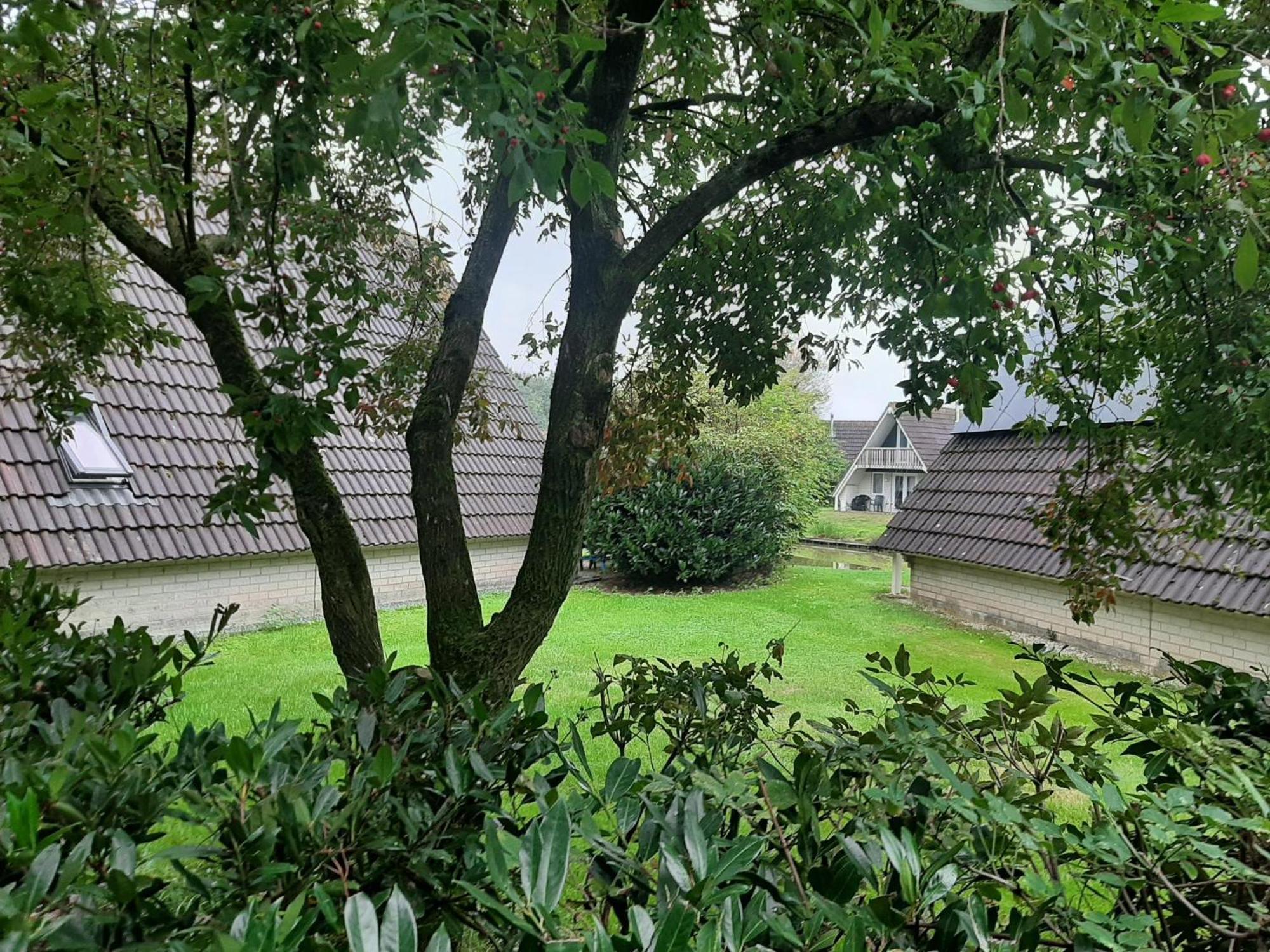Stijlvol Aan De Visvijver Gramsbergen Exterior foto